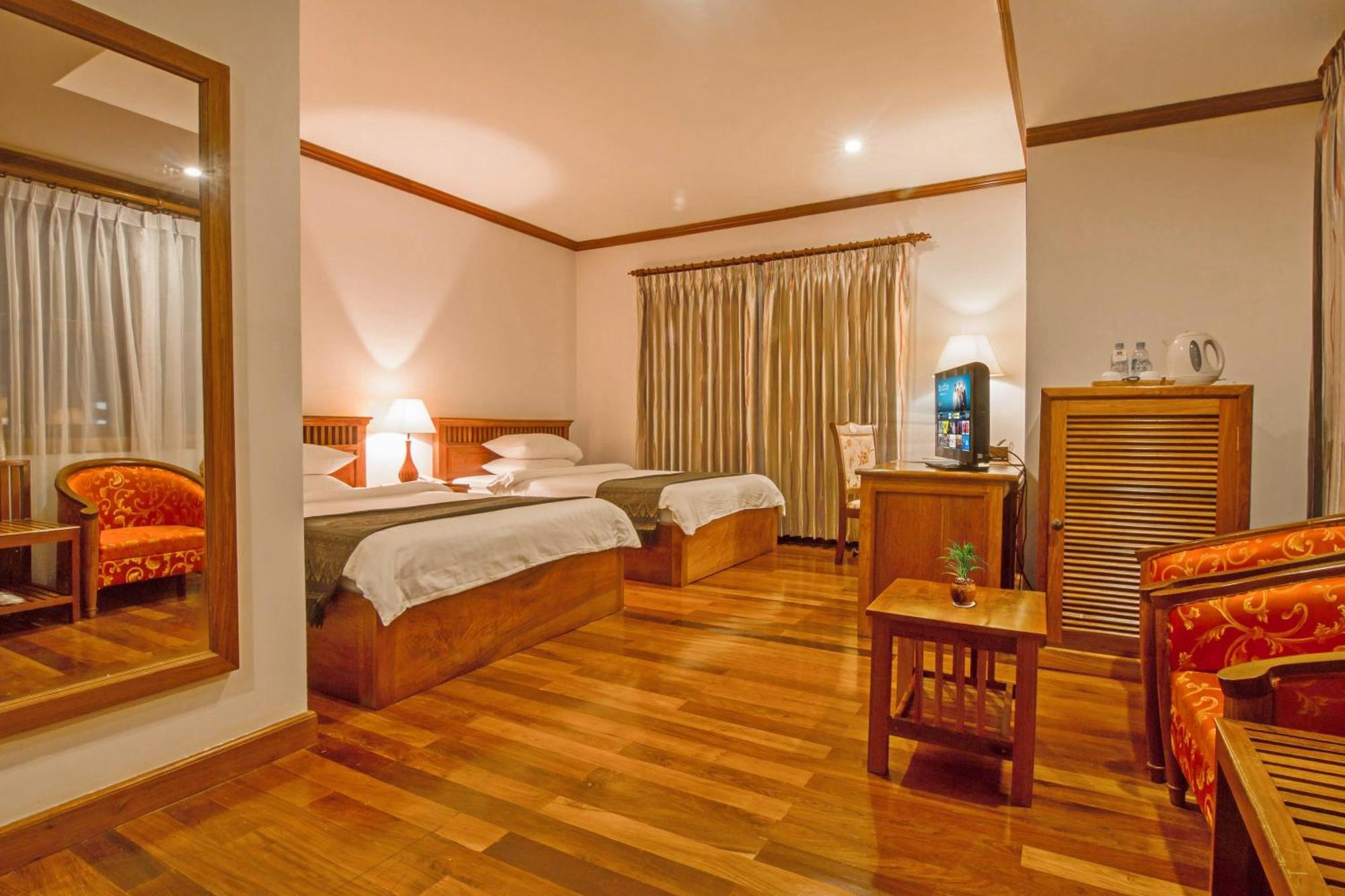 Cheathata Cta Hotel Сием Реап Екстериор снимка